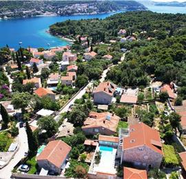 8 Bedroom Seaside Villa with Pool in Zaton Bay near Dubrovnik, Sleeps 17-23